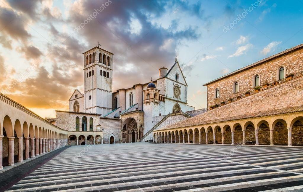 Cherihomeassisi Apartment Buitenkant foto